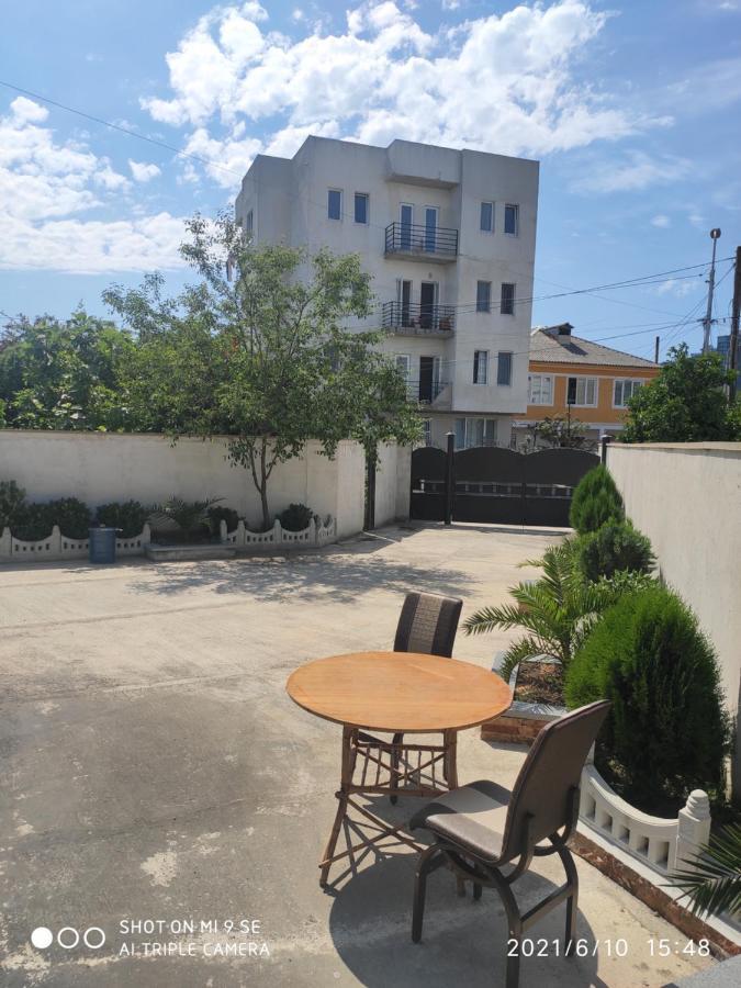 Kochalidze Family Apartment Batumi Exterior foto