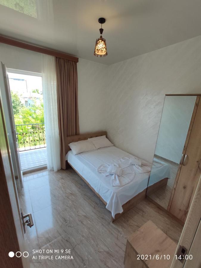 Kochalidze Family Apartment Batumi Exterior foto